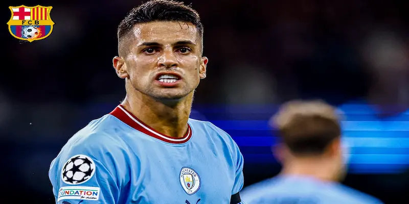 Lợi ích của barcelona khi mượn cancelo